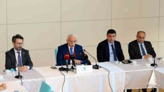 Rektör Zorlu Geleneksel Basın Buluşmasında projeler hakkında bilgi verdi