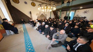 Restorasyonu tamamlanan tarihi Karahoca Camii ibadete açıldı