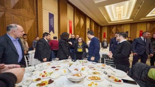 Şahin basın mensuplarıyla bir araya geldi