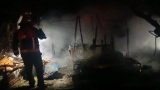 Sakaryada korkutan yangın: Baraka alev alev yandı