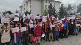 Şanlıurfada 747 bin öğrenci karne heyecanı yaşadı