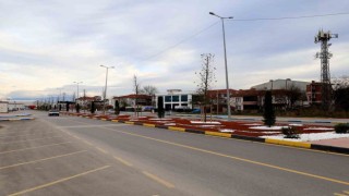 Şehit İlhan Aras Caddesinin çehresi yapılan dokunuşla değişti