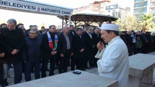Şehitler için Manisada gıyabi cenaze namazı kılındı