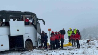 Şehitleri anmak için gittikleri şehirde ölen 2 kişi memleketleri Kocaelide toprağa verildi