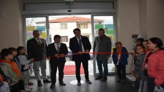 Selendide kitap fuarı açıldı