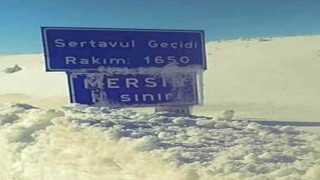 Sertavul Geçidinde kar lastiği olmayan araçların geçişine izin verilmiyor