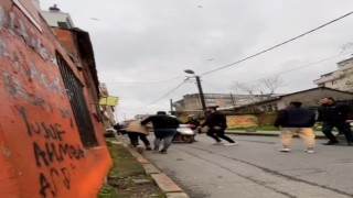 Şişlide tornavidalı “rehinli araç” kavgası: Tekme ve yumruklar havada uçuştu
