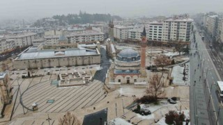 Sivas kara hasret kaldı, az da olsa yağan kar güzel görüntüler oluşturdu