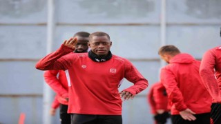 Sivasspor ile yollarını ayıran Kader Keita CFR Cluja transfer oldu