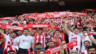 Sivasspordan kombinelere yüzde 50 indirim
