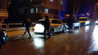 Sokak ortasında silahlı saldırıya uğrayan kişi ağır yaralandı