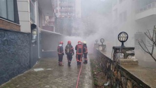 Spor salonunda çıkan yangın ortalığı dumana boğdu