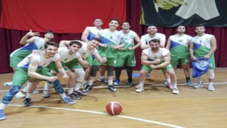 SUBÜ erkek basketbol takımından bronz madalya