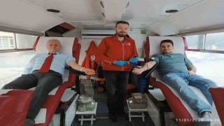 Şuhutta kan bağışı kampanyasına yoğun ilgi