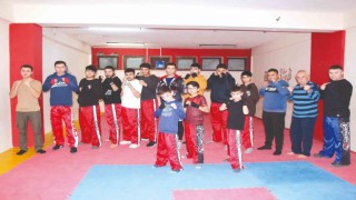Sungurluda kick boks antrenmanları yeniden başladı