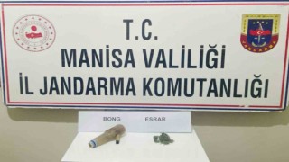 Şüpheli şahsın üzerinden kubar esrar çıktı