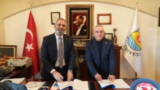 Tarsus Belediyesinde işçilere yüzde 100 zam