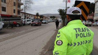 Taşova polisi, kural tanımaz sürücülere göz açtırmıyor