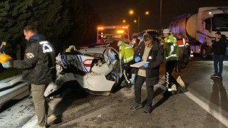 TEM Otoyolunda kovalamaca kazayla bitti: 14 göçmen, 4 polis yaralı