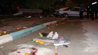 Tofaş otomobil ile motosiklet çarpıştı: 1 ölü, 3 yaralı
