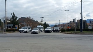Trafik lambası kırmızıda takılı kalınca sürücüler zor anlar yaşadı