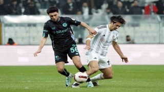 Trendyol Süper Lig: Beşiktaş: 0 - Adana Demirspor: 0 (İlk yarı)