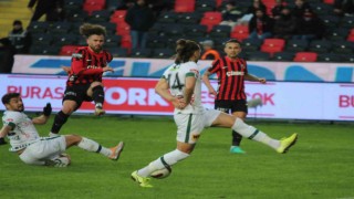 Trendyol Süper Lig: Gaziantep FK: 1 - Konyaspor: 1 (İlk yarı)