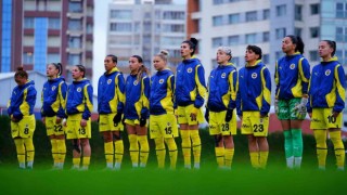 Turkcell Kadın Futbol Süper Ligi: Fenerbahçe Petrol Ofisi: 6 - Hakkarigücü Spor: 0