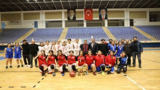 U14 ve U16 Kızlar Basketbol Şampiyonu İpekyolu Belediyesi Spor Kulübü oldu