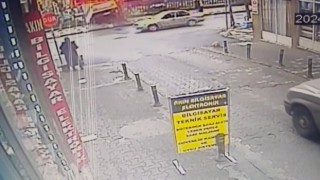 Ümraniyede kontrolden çıkan kamyonet parka uçtu