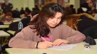 Üniversite adaylarına deneme sınavı