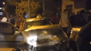 Uşakta 2 otomobil çarpıştı: 8 kişi yaralandı