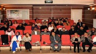 Uyanık kütüphane personeline hizmet içi eğitim