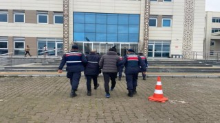 Uyuşturucu operasyonunda gözaltına alınan 8 şüpheli adliyeye sevk edildi