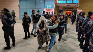 Uyuşturucu operasyonunda yakalanan 49 şüpheliden 29u tutuklandı
