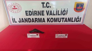 Üzerinde silahla yakalanan şahıs gözaltına alındı
