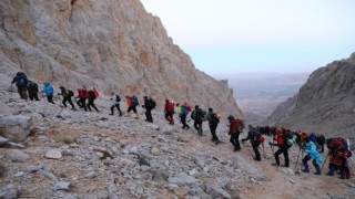 Vali Cahit Çelik: Niğde dağcılığın merkezi oluyor