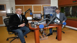 Vali Mustafa Çiftçi, TRT Erzurum Radyosunun canlı yayın konuğu oldu