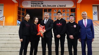 Vali Yılmaz ve Milli Eğitim Müdüründen Liseye Ziyaret