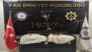 Vanda 4 kilo 200 gram metamfetamin ele geçirildi