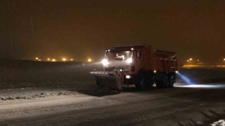 Vanda 492 yerleşim yerinin yolu ulaşıma kapandı