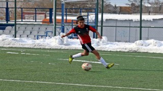 Vanın milli futbolcusu Şilan performansıyla göz dolduruyor
