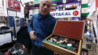 Yaklaşık 350 bin liralık koleksiyonu çalmak için iş yeri kiraladılar