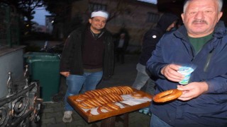 Yeni yılın ilk günü eller semaya Gazzeliler için açıldı