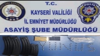 Yunuslardan kaçamadılar: 56 adet tabanca fişeği ve uyuşturucu ele geçirildi