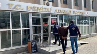 2 insan taciri para aldıkları göçmenlerle birlikte yakalandı