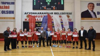 300 sporcunun katıldığı Basketbol Yıldızlar Grup müsabakaları tamamlandı