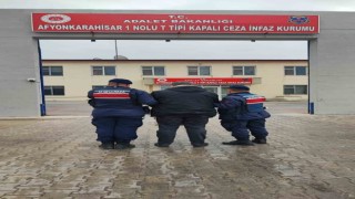 6 yıl 8 ay hapis cezasıyla aranan şahıs jandarma tarafından yakalandı
