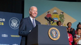 ABD Başkanı Biden, Öğrenci Kredisi Borçlularına Müjde Verdi!