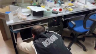 Adanada kaçak diş polikliniğe operasyon: 2 gözaltı